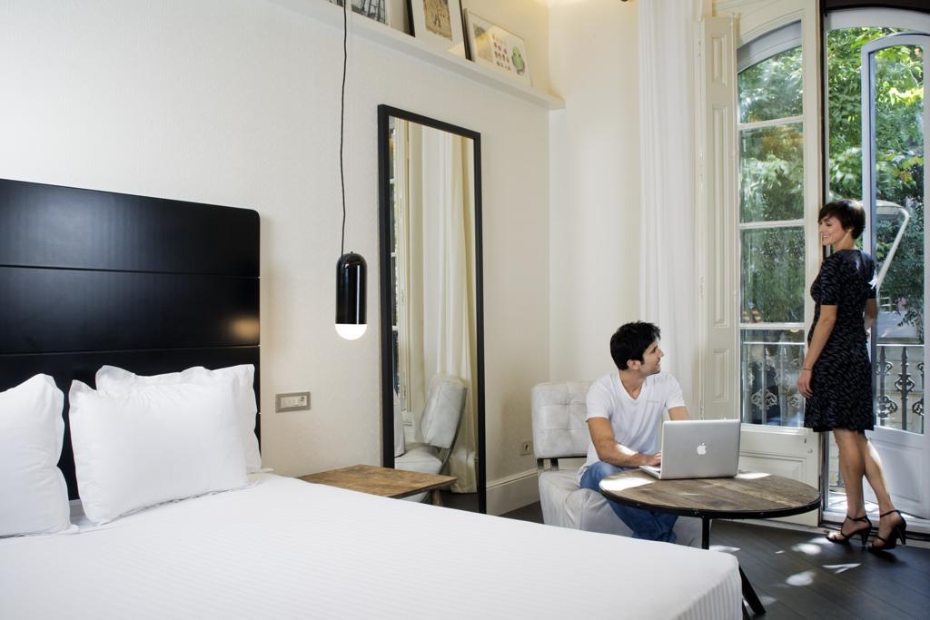 Praktik Garden Hotel Barcelona Bagian luar foto