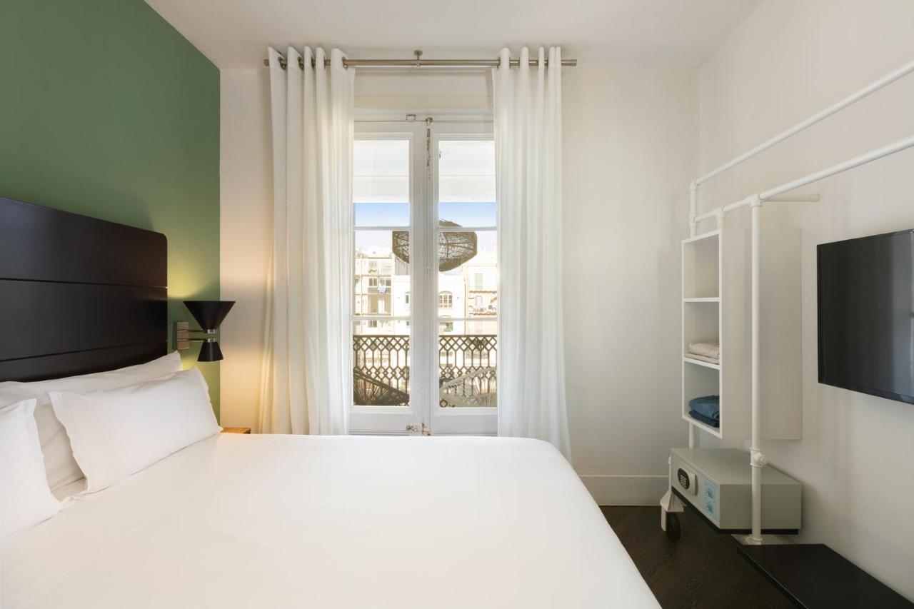 Praktik Garden Hotel Barcelona Bagian luar foto